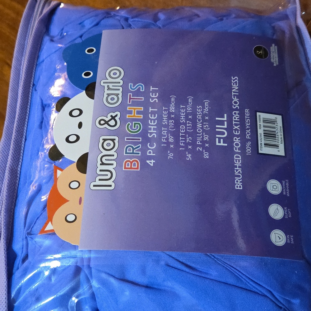 Full Sized Sheets - Picture 2 of 3